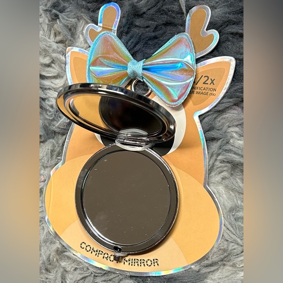 DANIELLE Creations Holiday Glitter Compact Mirror - Picture 4 of 4